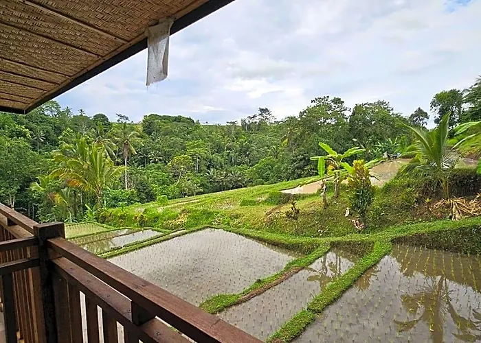 Umauthu Bali ロッジ *