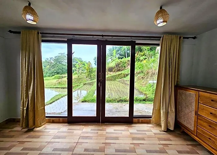 Umauthu Bali Lodge *